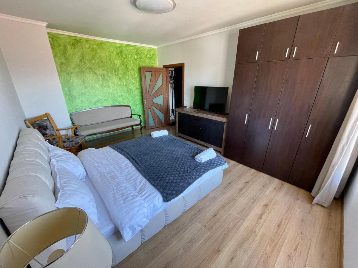 Amazing View Central 1 Bedroom Apartment Pazardzhik Exteriör bild